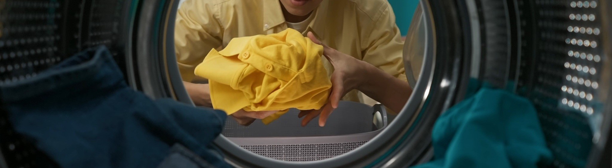 Guide pratique : entretenir vos vêtements professionnels pour qu'ils durent plus longtemps