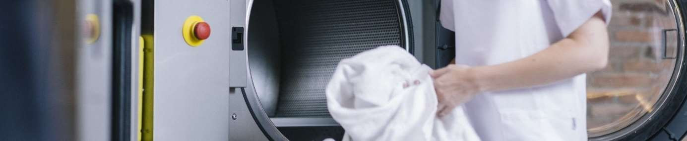 Diﬀérentes ﬁnitions de linge plat : décati, prélavé ou prêt à l’emploi